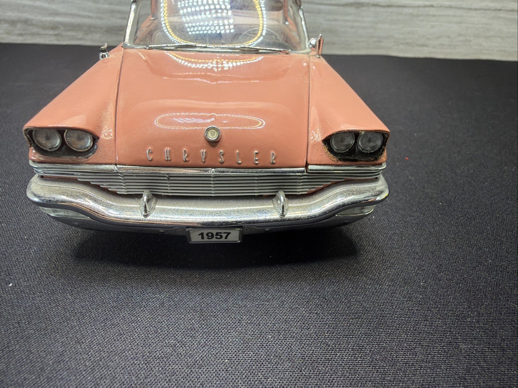 Danbury Mint Limited Edition #406 1957 Chrysler New Yorker Coupe 1:24 No Box9