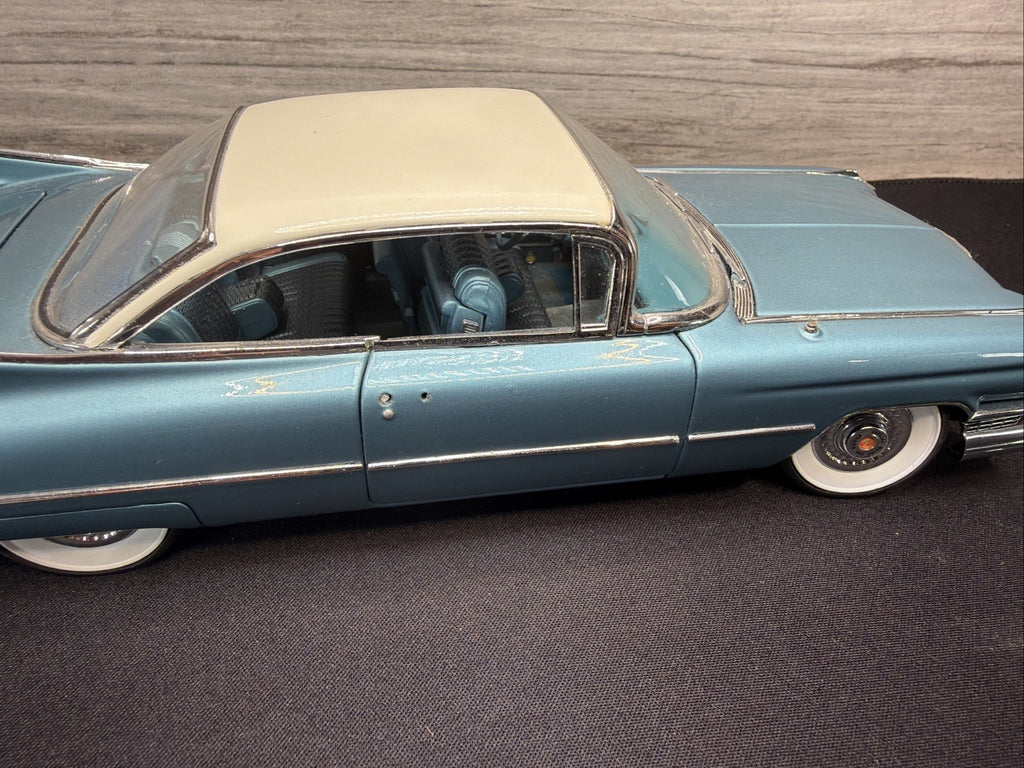 Danbury Mint 1959 Cadillac Coupe de Ville No Box Nice Blue Minor Damage10