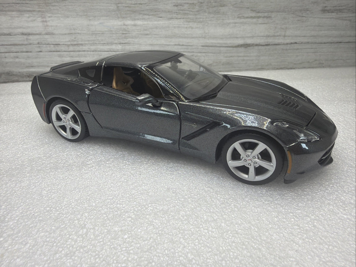 Maisto 2014 Chevrolet Corvette Stingray Grey 1/24 Scale Diecast Car No Box Nice0