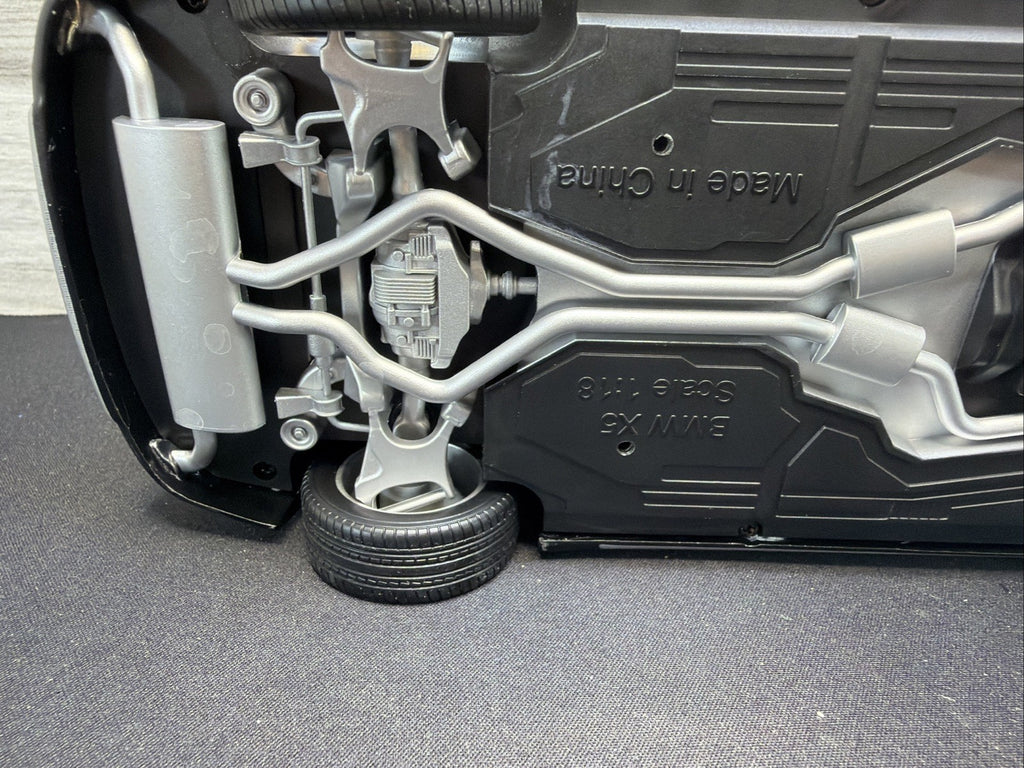 Kyosho Model 1/18 Scale BMW X5 4.4i Black  SUV Car NO BOX RARE15