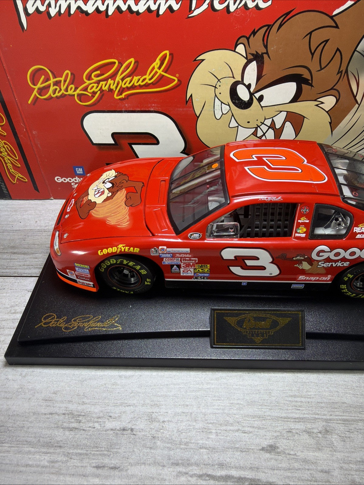 Dale Earnhardt #3 GM Goodwrench TAZ NO BULL Revell 1/18 Nascar Diecast NICE2