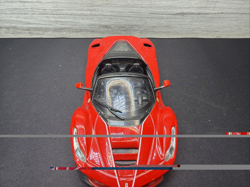 Ferrari LaFerrari F70 Aperta Red Diecast 1:24 Scale Model Car - Bburago 26022RD4