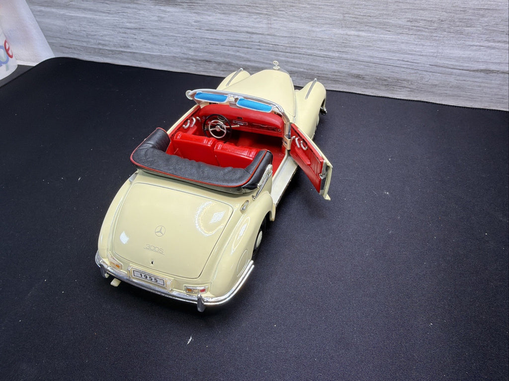 RARE Welly 1955 Black Mercedes-Benz 300s Die-Cast 1:18 Convertible NO BOX14