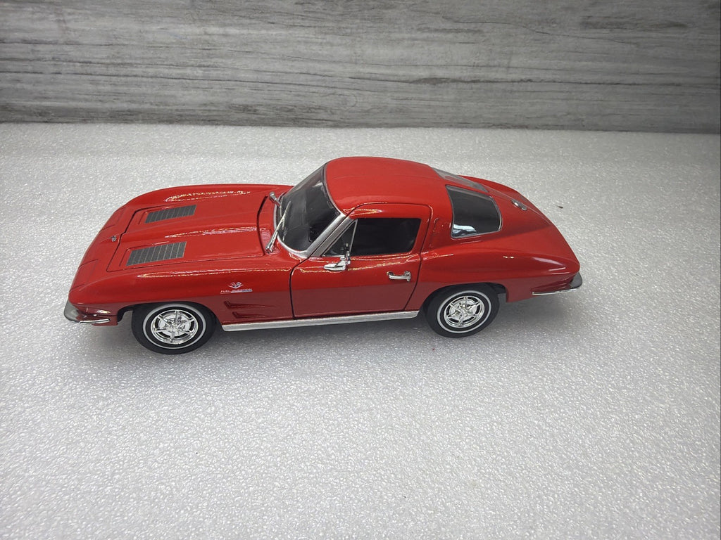 1963 Chevrolet Corvette C2 1/24 Scale Diecast Metal Model - Red No Box  Nice5