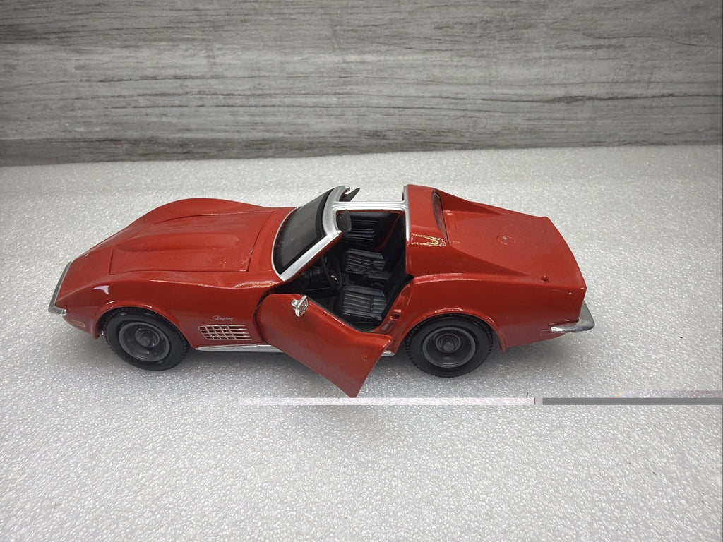 Maisto 1970 Chevrolet Corvette Stingray 1/24 Diecast  Nice Condition No Box8