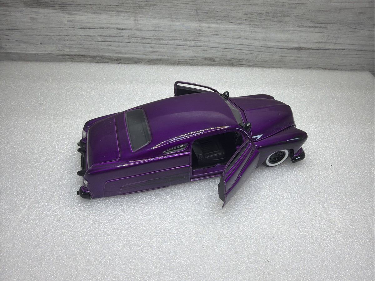 Jada Big Time Kustoms 1:24 Scale Purple 1951 Mercury Black Flames Nice No Box3