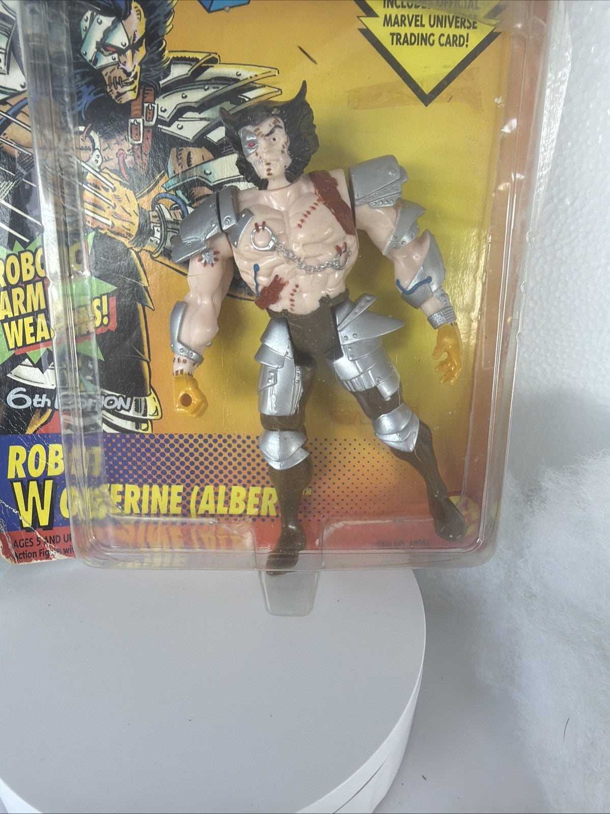 Marvel Uncanny X Men Wolverine Albert 6th Edition Figure ToyBiz 1994 Box Damage3