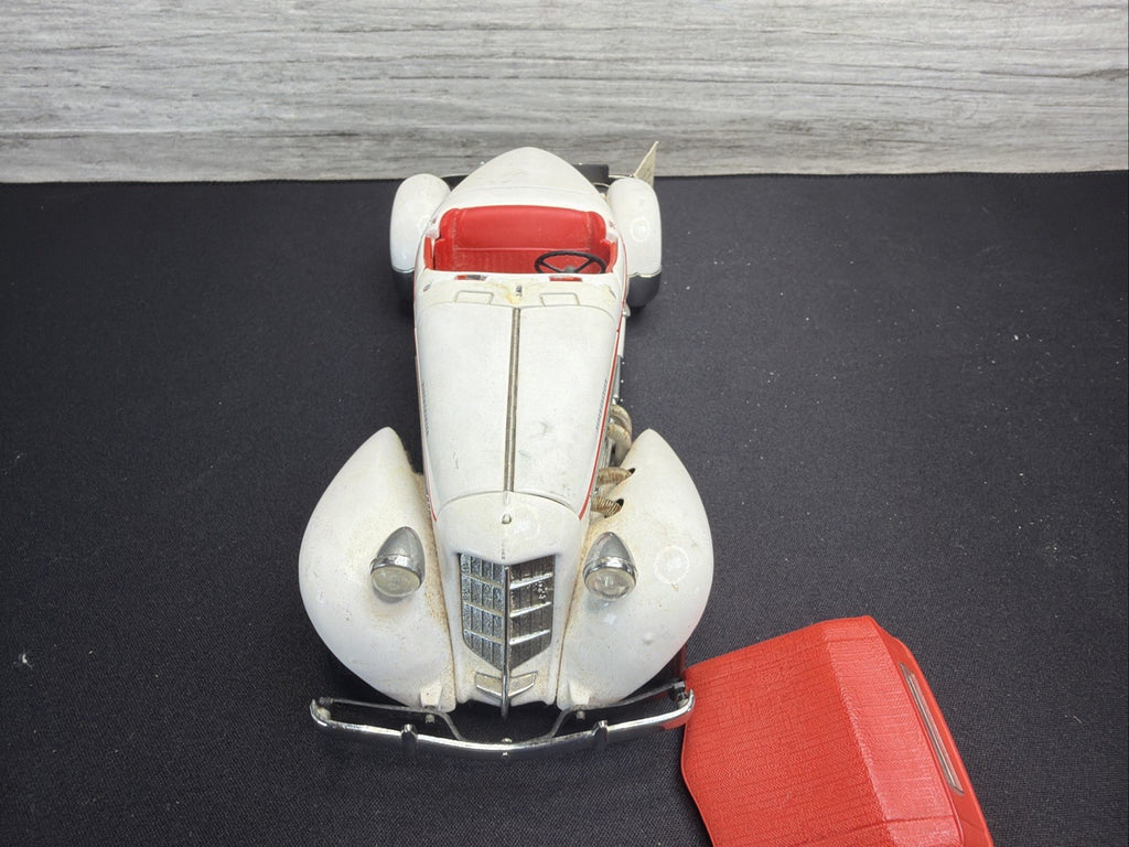 The Franklin Mint 1935 Auburn 851 Speedster  1:24 Scale White BARN FIND REPAIR6
