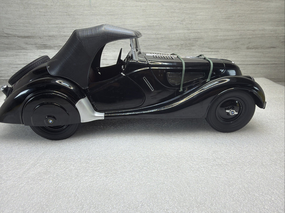Premium ClassiXXs 10100 1:12 Scale Diecast 1936 BMW 328 Roadster Nice9