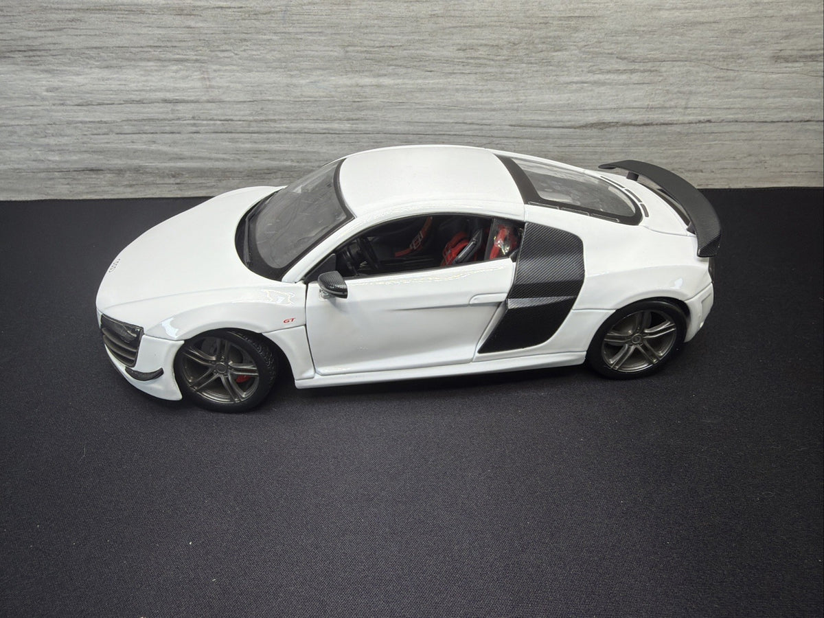 Maisto 1:18 Scale Audi R8 GT Plus Diecast Model Car, WHITE NO BOX0