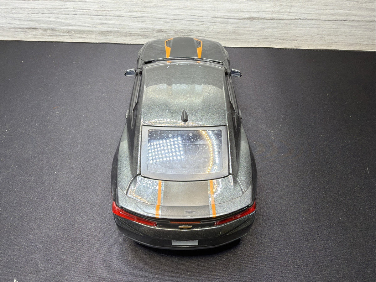 Gray 1/18 2017 Chevrolet Camaro 50th Anniversary Die-cast Maisto No Box14