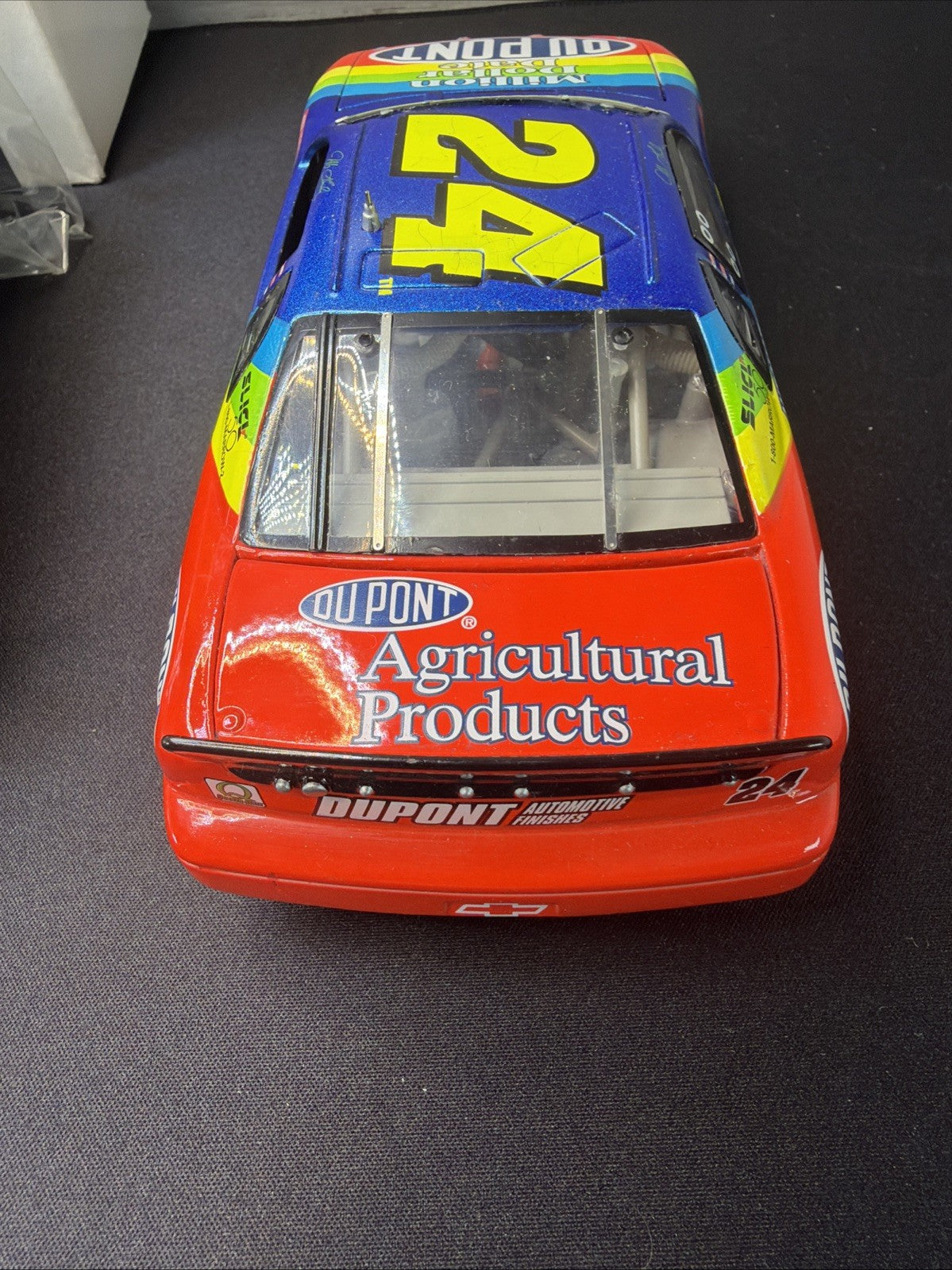 JEFF GORDON #24 DUPONT MILLION DOLLAR DATE 1997 MONTE CARLO  ELITE 1:24 W/BASE7