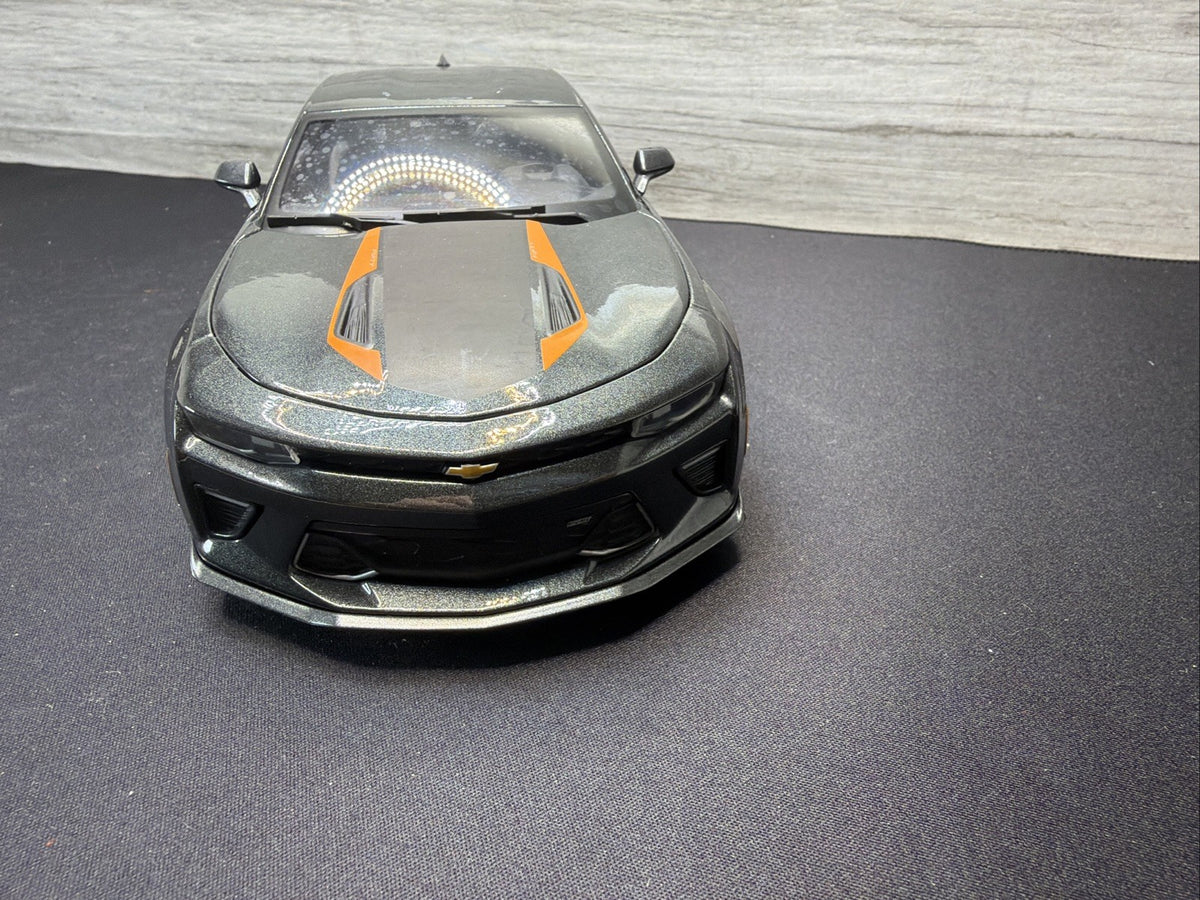Gray 1/18 2017 Chevrolet Camaro 50th Anniversary Die-cast Maisto No Box7