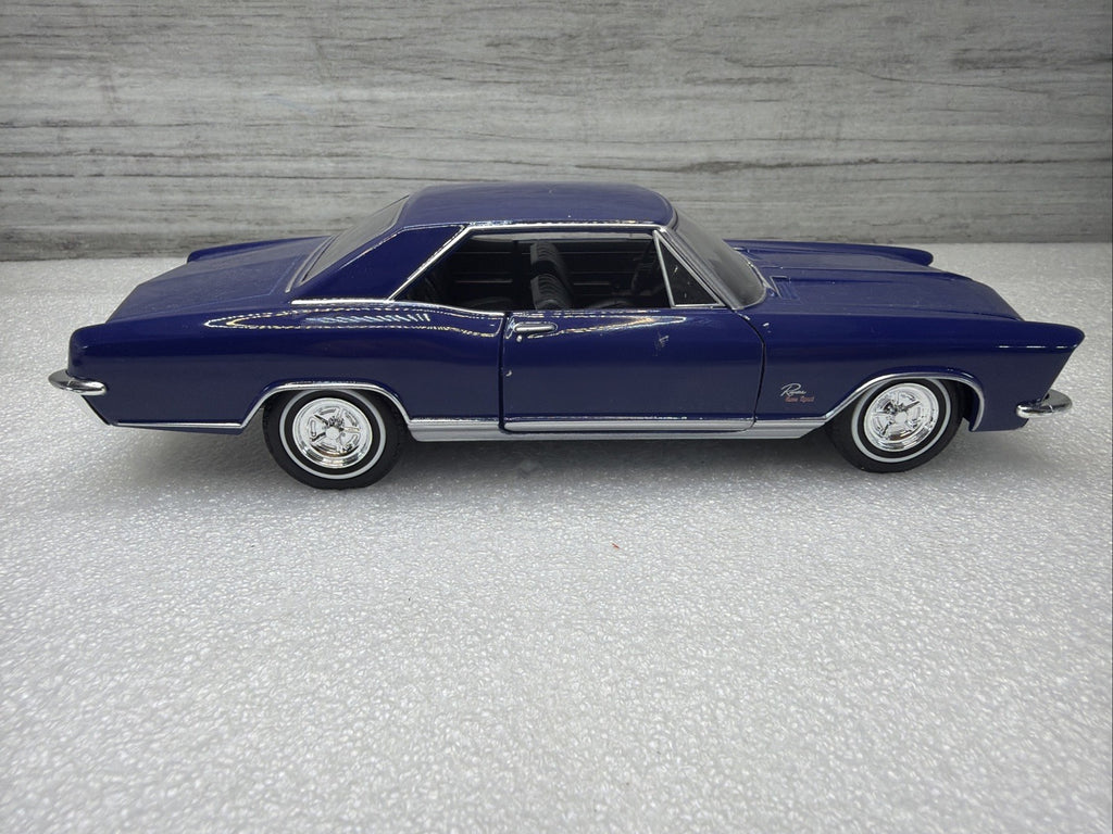 1965 BUICK RIVIERA GRAND SPORT HARD TOP WELLY 24072 1/24 DIECAST CAR BLUE NO BOX0