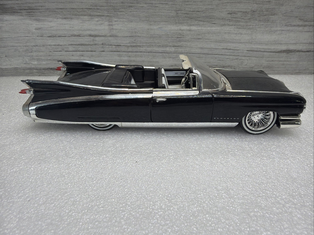 Jada Diecast 1:24 Street Low Metallic Black  1959 Cadillac Eldorado Model VGC!0