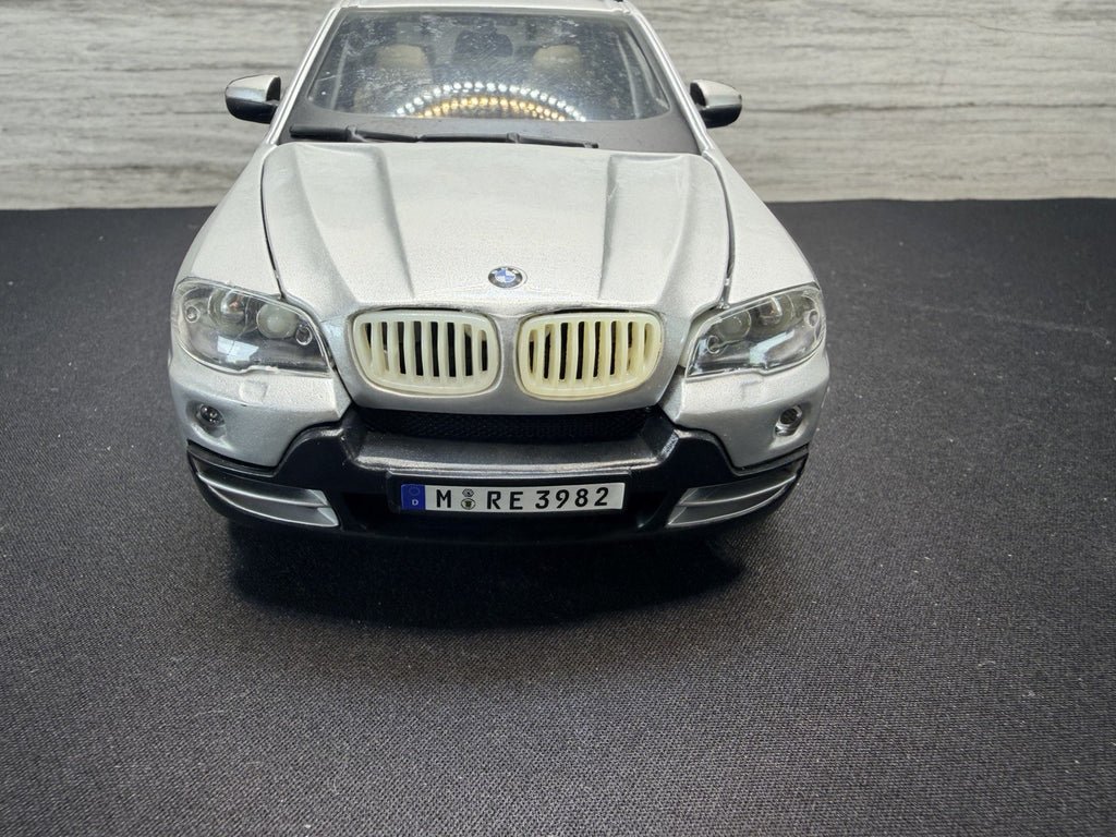 Bburago BMW X5 E53 2007 Silver Beige #18-11020 Diamond Collection 1:19 No Box2