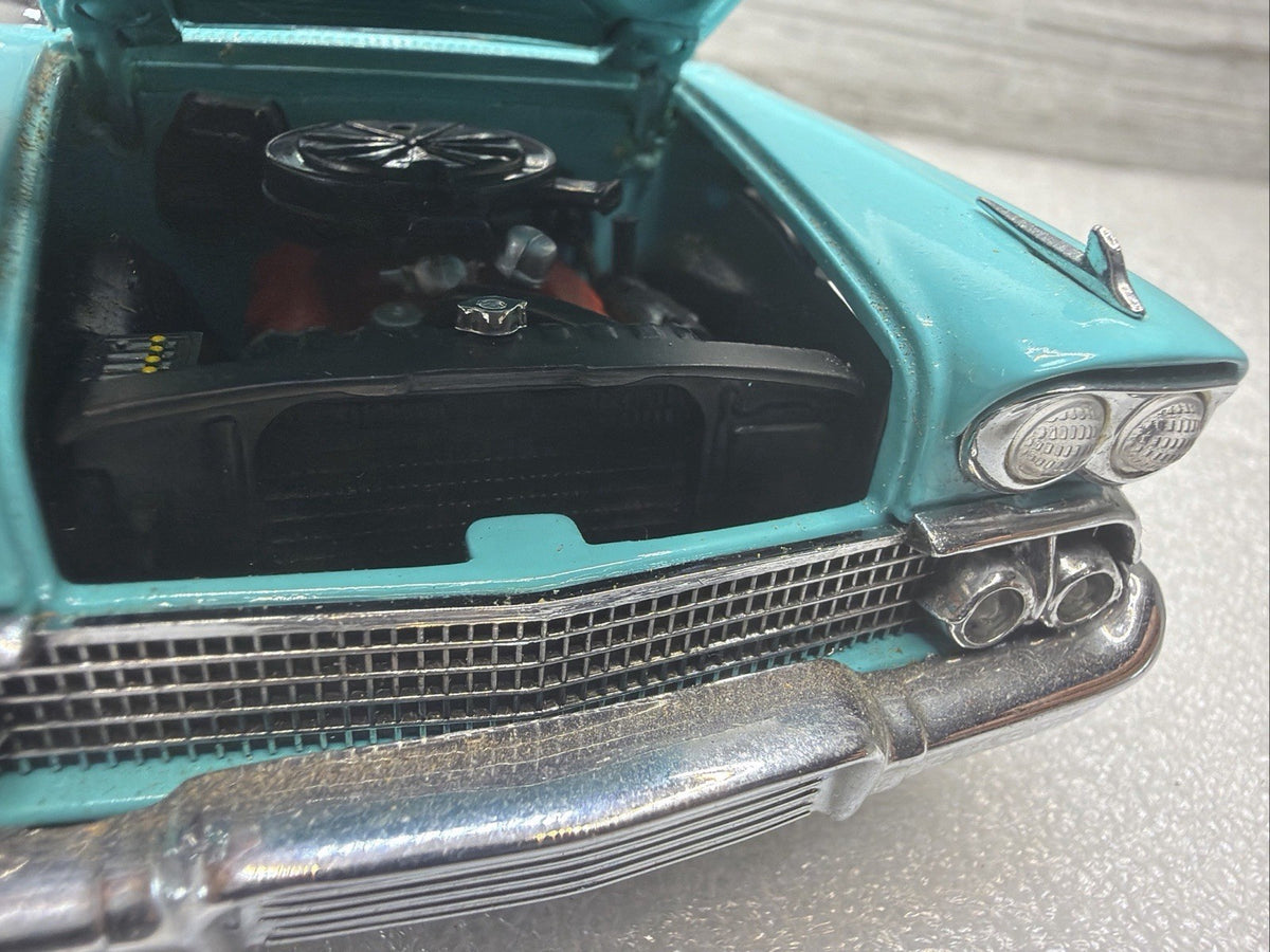 Danbury MINT Chevy 1958 Chevrolet Impala Turquoise 1/24 Displayed. No Box Nice16