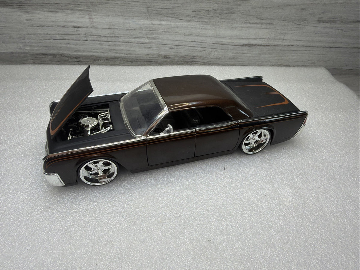 JADA 1/24 LOPRO METALLIC BROWN 1963 LINCOLN CONTINENTAL NICE  No Box6