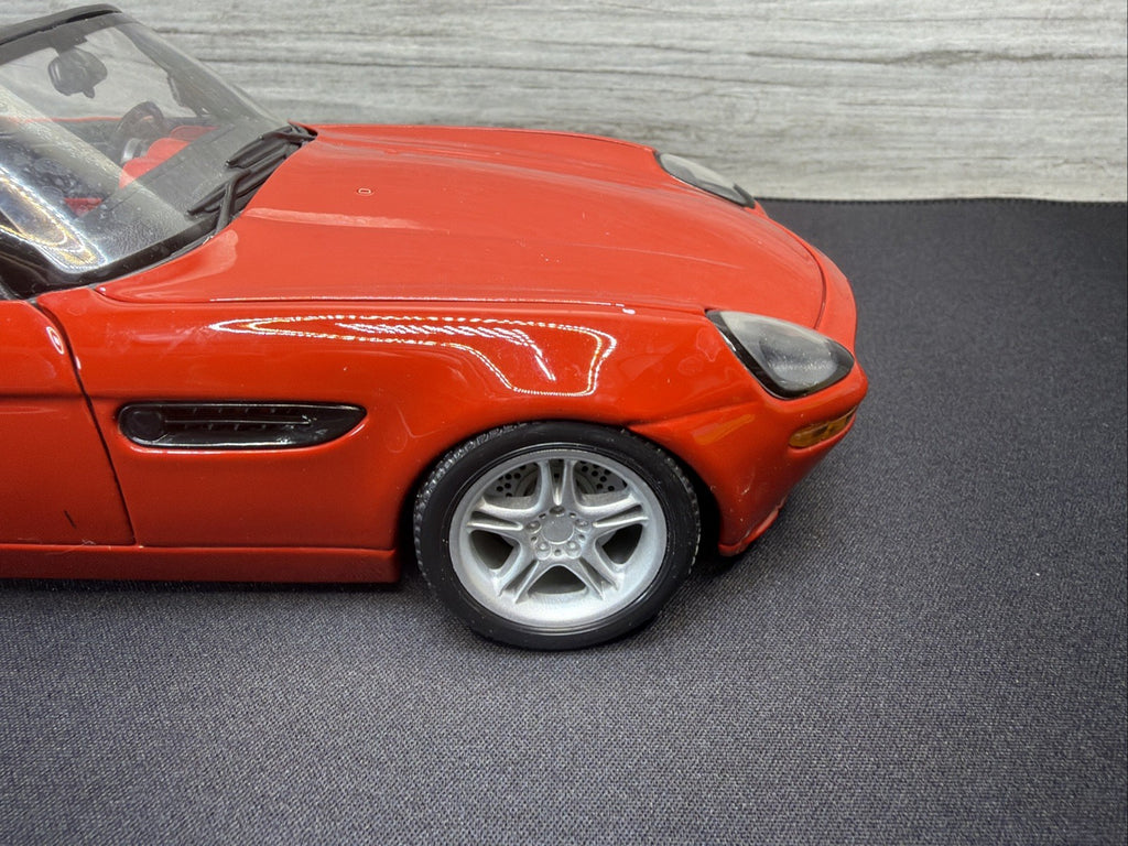 Burago - BMW Z8 Convertible 7