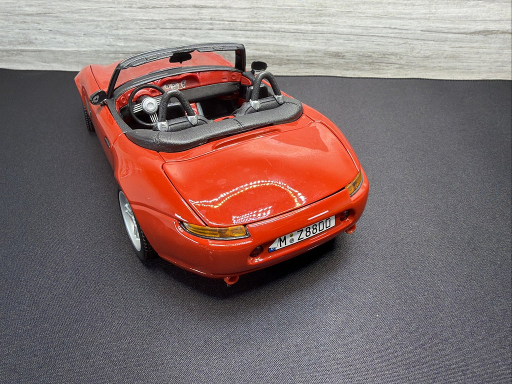Burago - BMW Z8 Convertible 14
