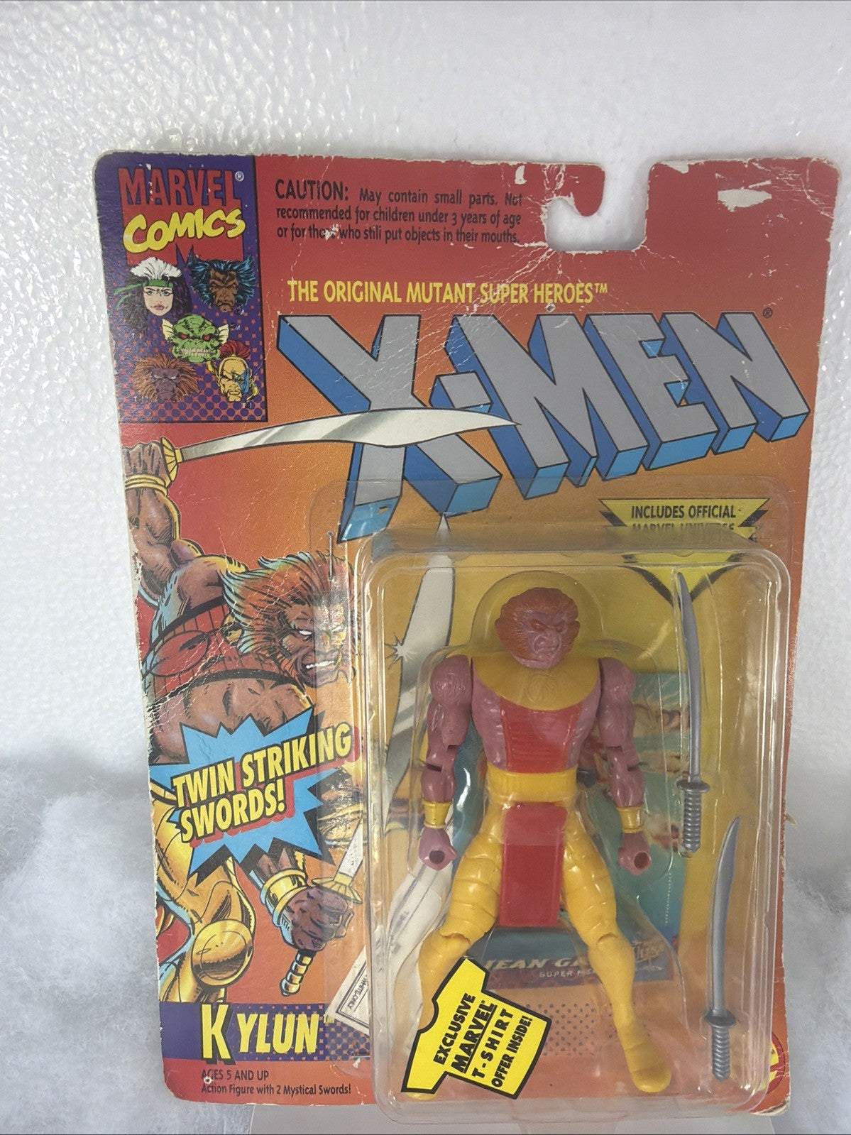 X Men Kylun Action Figure Striking Swords 1994 ToyBiz Marvel Comic Box Damage7
