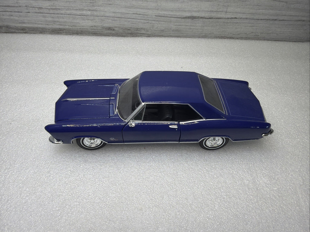 1965 BUICK RIVIERA GRAND SPORT HARD TOP WELLY 24072 1/24 DIECAST CAR BLUE NO BOX6