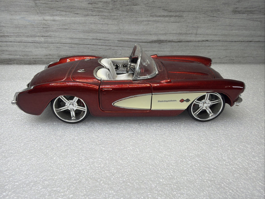 MAISTO Pro Rodz 1:24 SCALE 1957 CORVETTE CONVERTIBLE RED Chevrolet NO BOX0