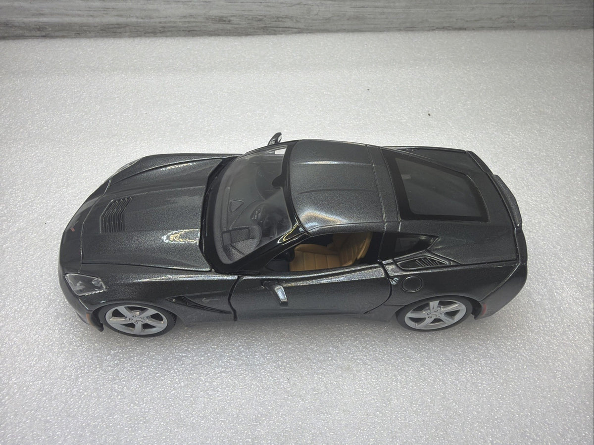 Maisto 2014 Chevrolet Corvette Stingray Grey 1/24 Scale Diecast Car No Box Nice7