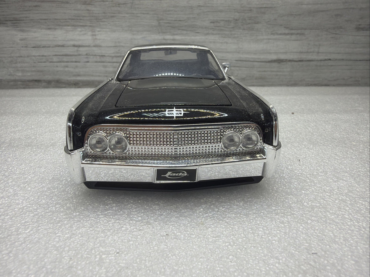 Jada 1963 Lincoln Continental Black  Diecast 1:24 Scale Nice Rare No Box10