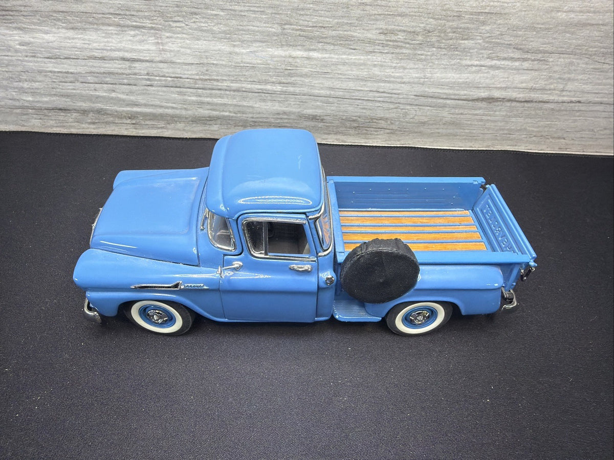 1/24 Scale DANBURY MINT 1958 CHEVY APACHE TRUCK  Tie Rod Damaged Underneath2