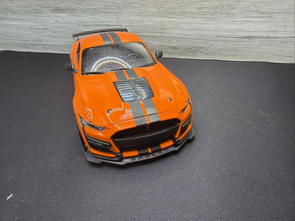 Maisto 1:18 Ford Mustang Shelby GT500 2020 Orange & Black Diecast Car5
