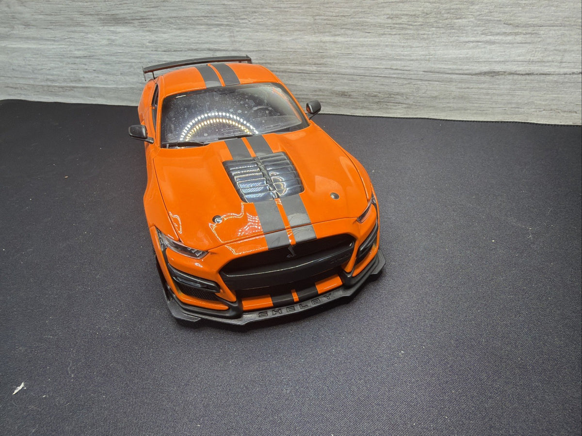 Maisto 1:18 Ford Mustang Shelby GT500 2020 Orange & Black Diecast Car5