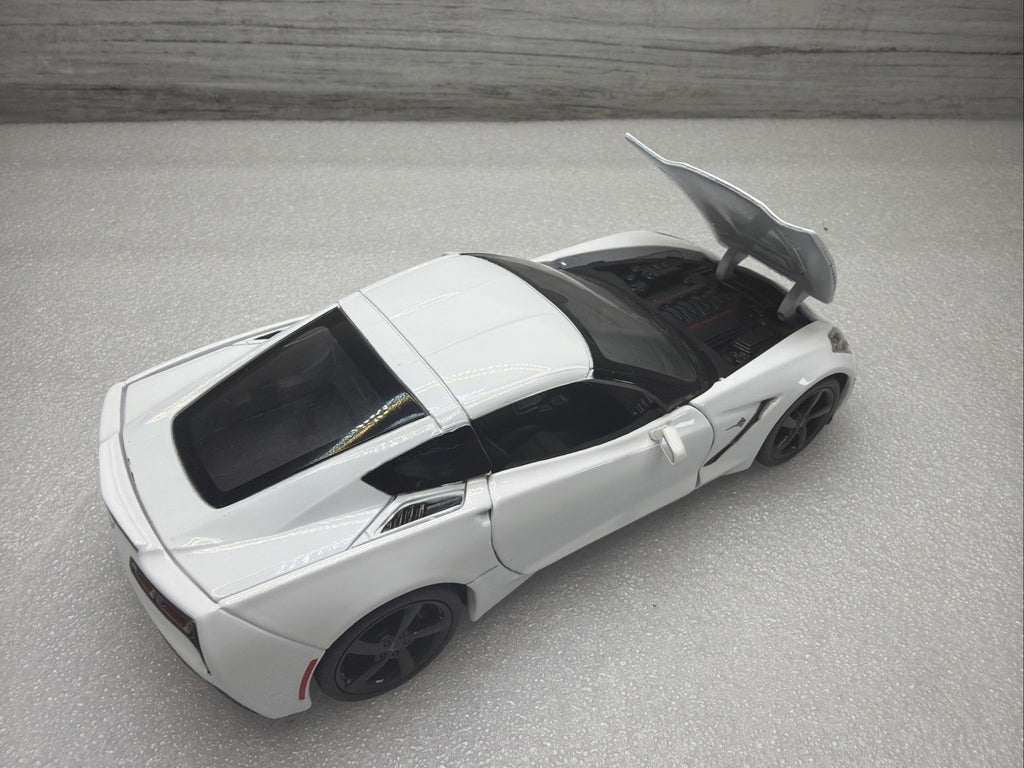 Maisto 2014 Chevrolet Corvette Stingray Grey 1/24 Scale Diecast Car No Box Nice4