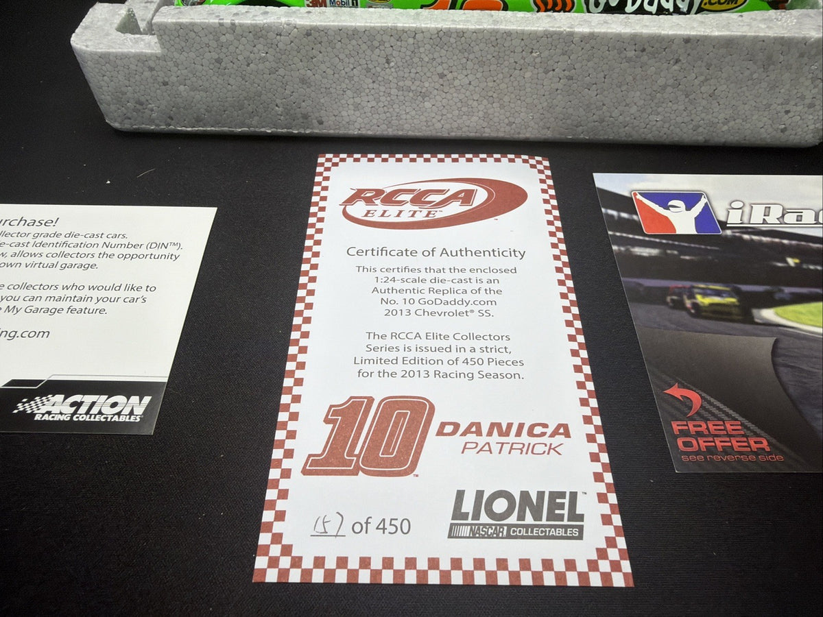 Lionel RCCA ELITE 1/24 2013 SS Danica Patrick 10 Go DADDY 157/450 New W/Cert2